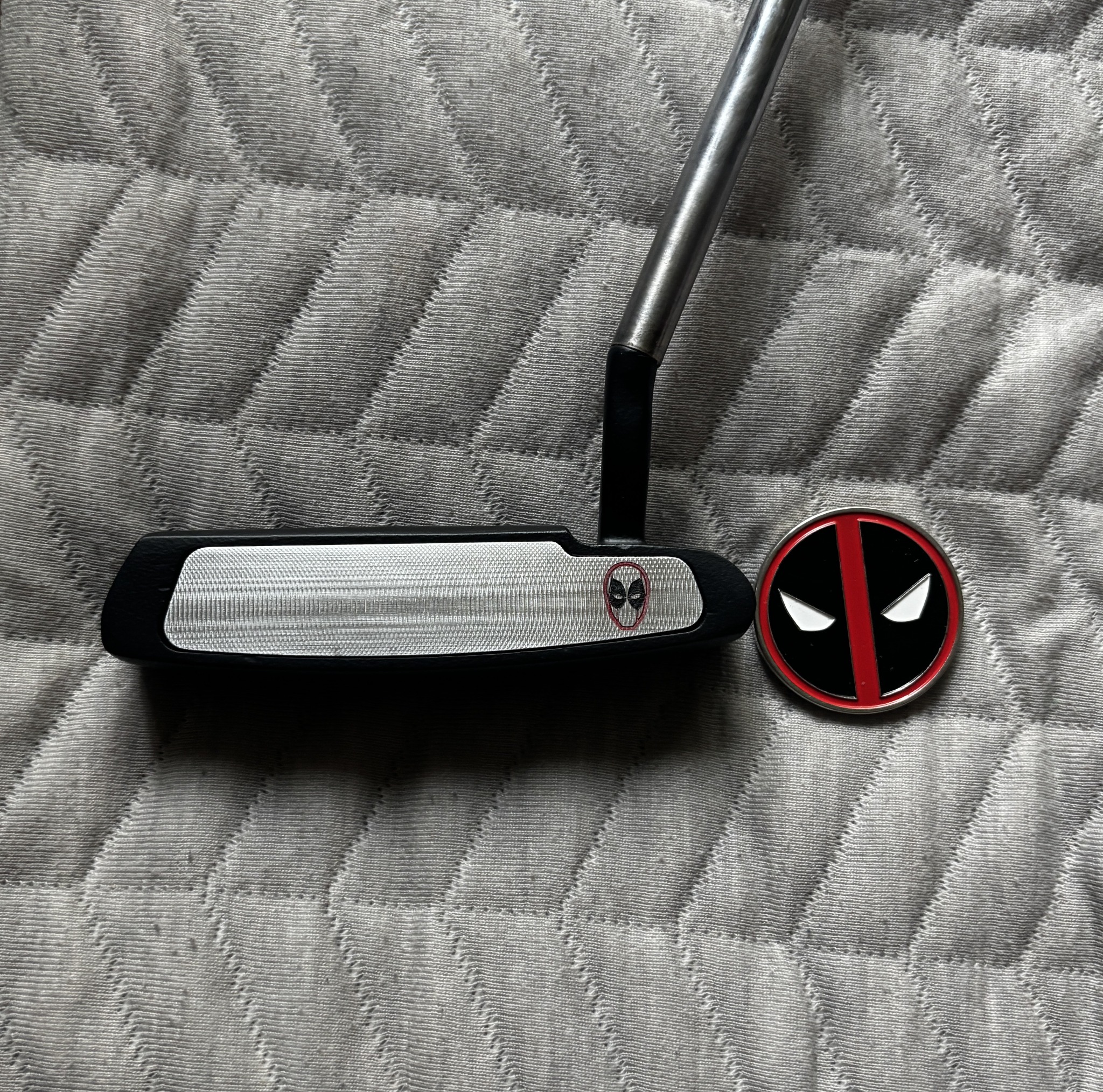 Custom Odyssey DFX 3300 Deadpool putter